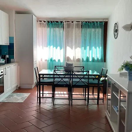 Splendida Vista Mare Zona Posto Auto Privato Διαμέρισμα *